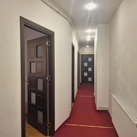 Yanis 3* Bucharest